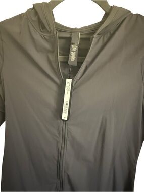 NikeSkims nwt zip up